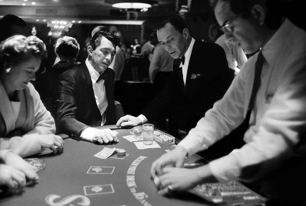HHpoker网页官网 - 高端德州扑克平台